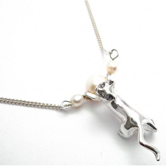 Chaton Grimpant avec Perles